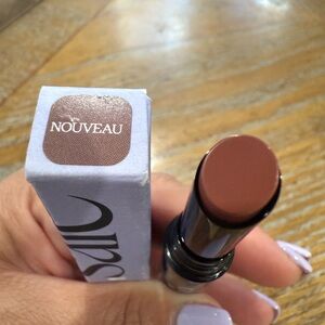 Saie Lip Blur Matte Blurring Lipstick - Nouveau